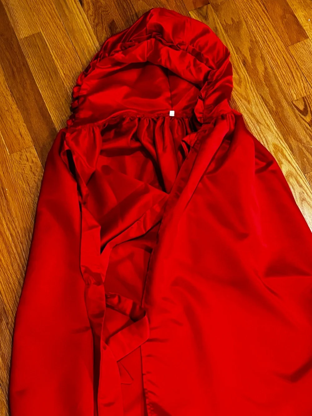 Trish Scully charming red